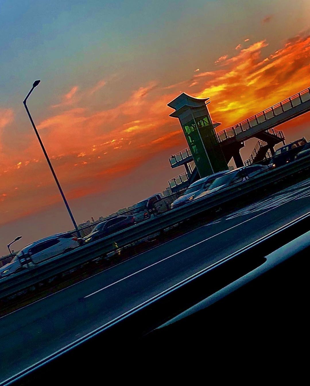 [Social Media] G-Dragon Instagram 2020-02-11 18:18:58 (KST) Day&Night | #권지용 #지용 #GDragon - 2