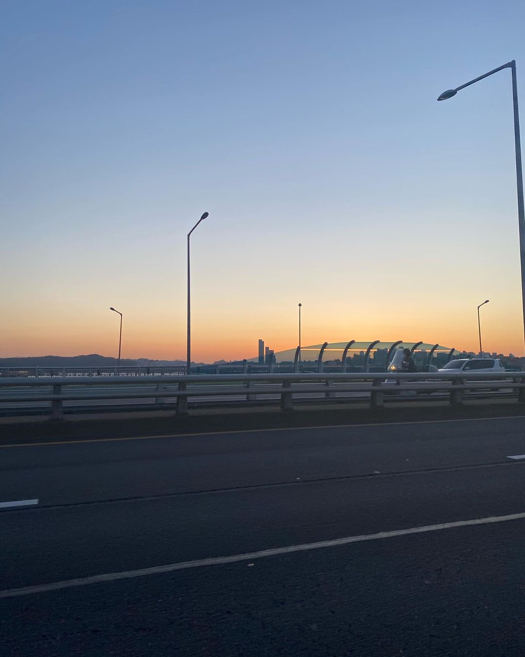 [Social Media] Taeyang 2020-03-12 03:22:17 (KST) (no caption) | #태양 #Taeyang #SOL - 1