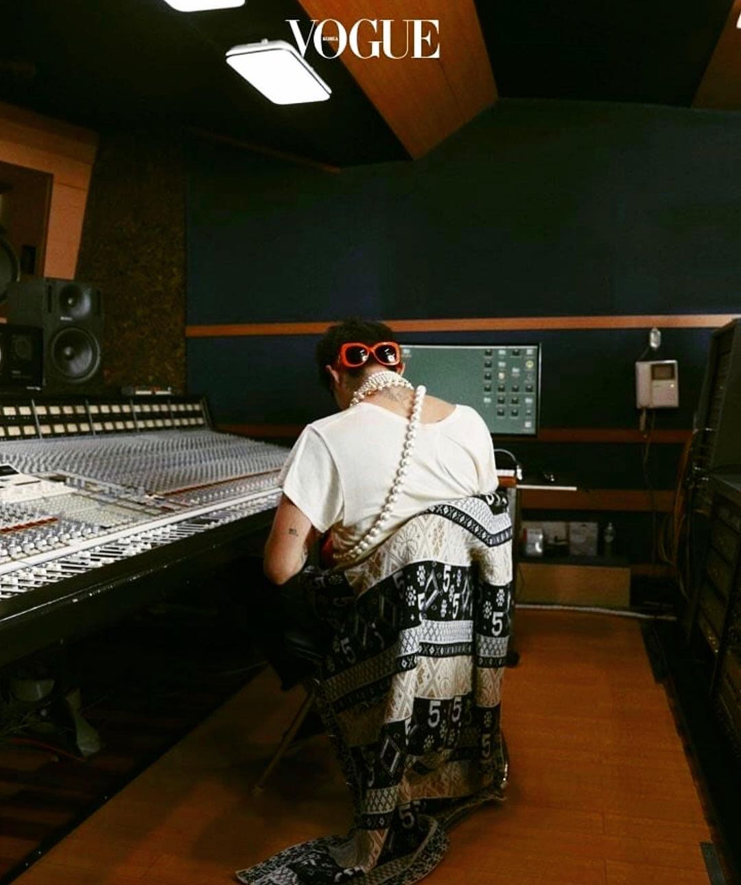 [Social Media] G-Dragon Instagram 2020-10-22 22:31:05 (KST) #광고 @chanelofficial @voguekorea | #권지용 #지용 #GDragon - 7