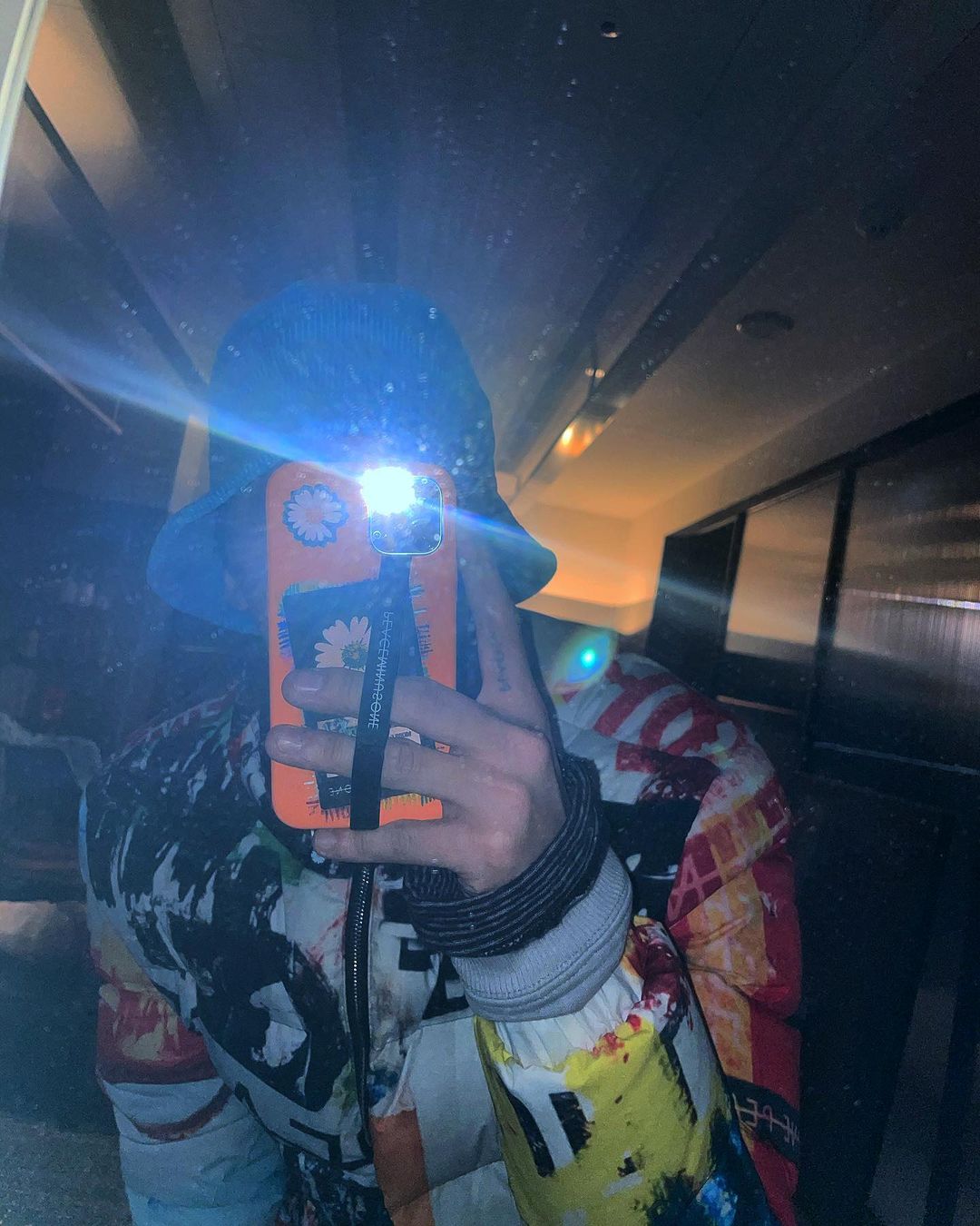 [Social Media] G-Dragon Instagram 2020-12-11 17:03:26 (KST) ? | #권지용 #지용 #GDragon