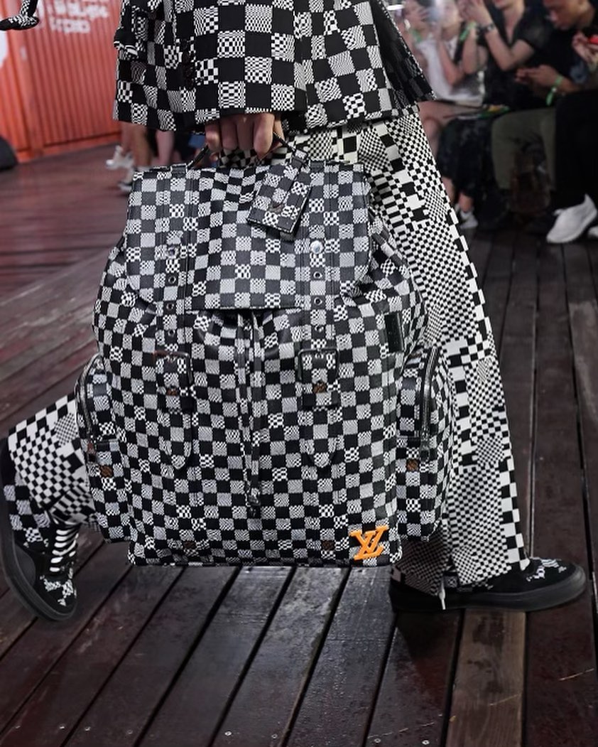 [Social Media] ☀ Taeyang Instagram 2020-12-27 (KST) @louisvuitton #광고 #LVMenSS21