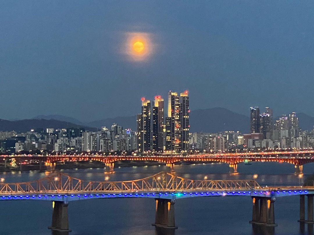 [Social Media] Taeyang Instagram 2021-02-28 17:30 (KST) ? #대보름 “And God made two great lights; … |  #태양 #Taeyang #SOL