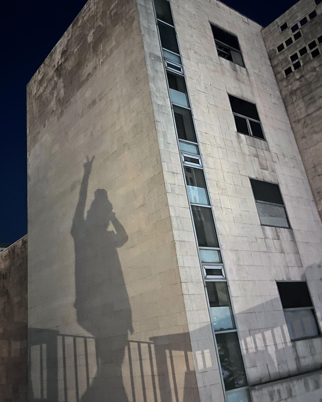 [Social Media] G-Dragon Instagram 2022-07-03 07:11 (KST) ~ | #권지용 #지용 #GDragon