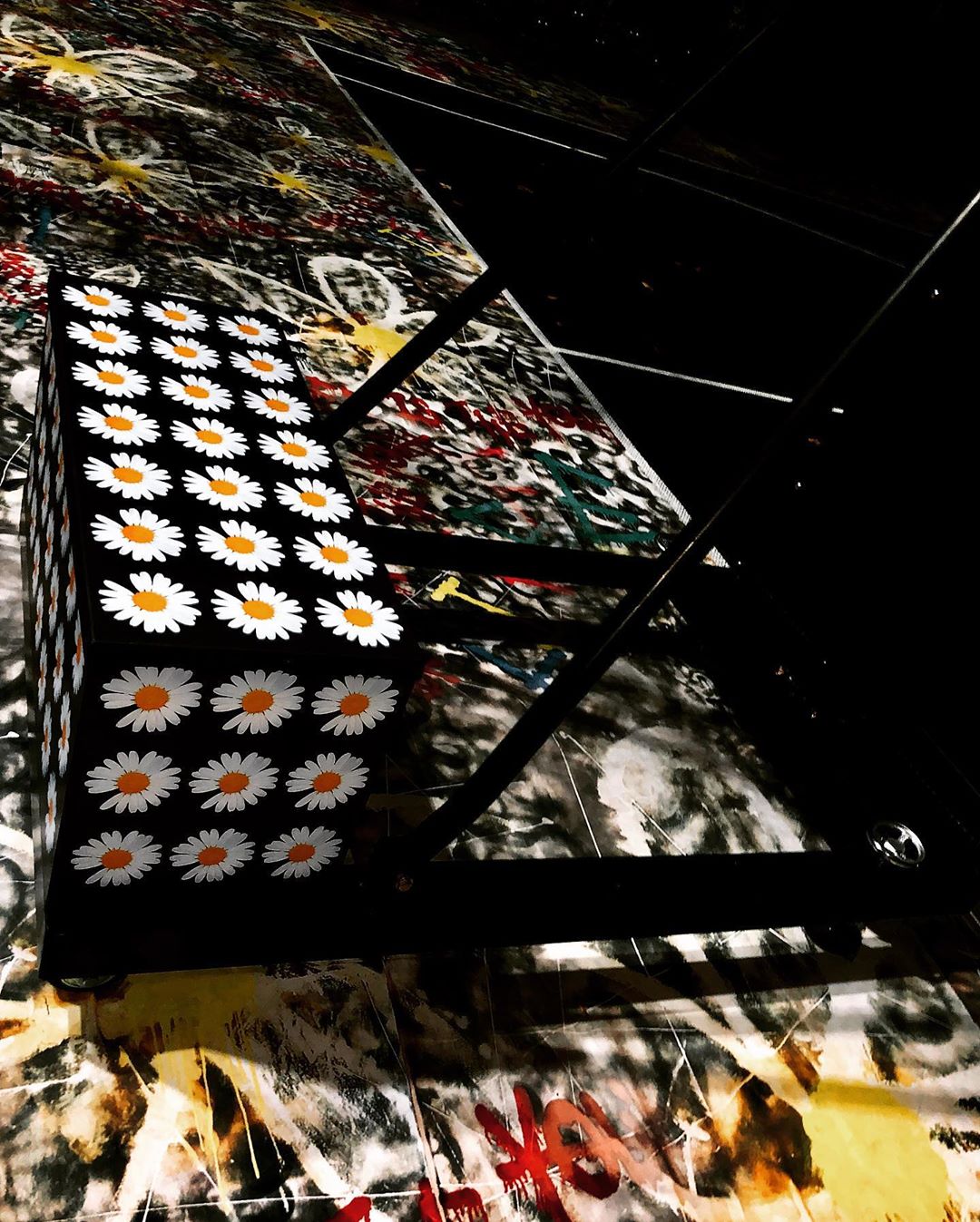 [Social Media] G-Dragon Instagram 2019-11-23 14:16:35 (KST) PEACE•NOISE•ONE #권지용 #지용 #GDragon - 5