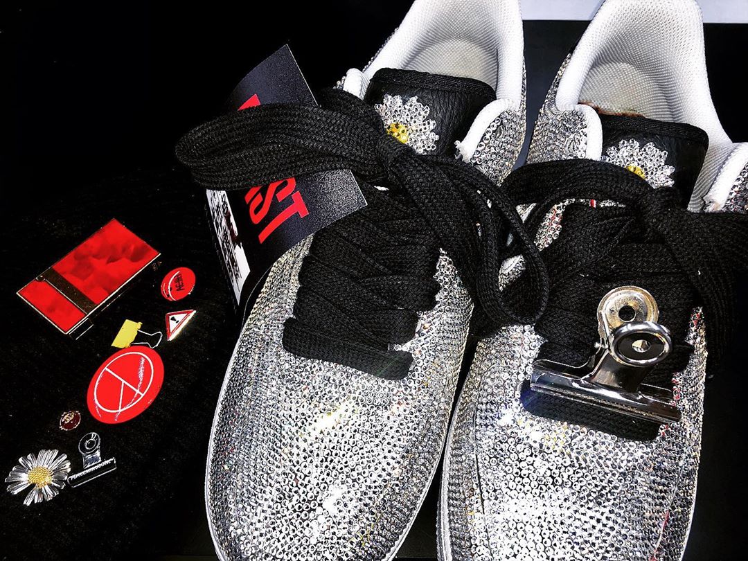 [Social Media] peaceminusonedotcom 2019-11-20 00:46:17 (KST) @para_noise #권지용 #PMO #GDragon