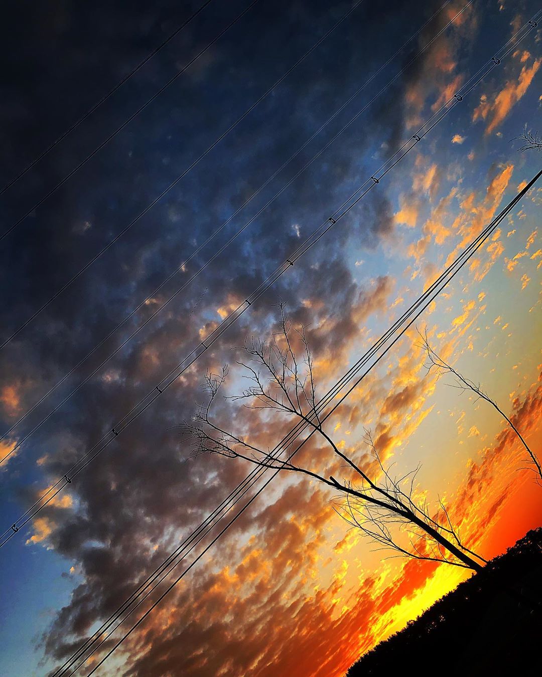 [Social Media] G-Dragon Instagram 2019-12-05 23:46:58 (KST) ☁️ #권지용 #지용 #GDragon - 3