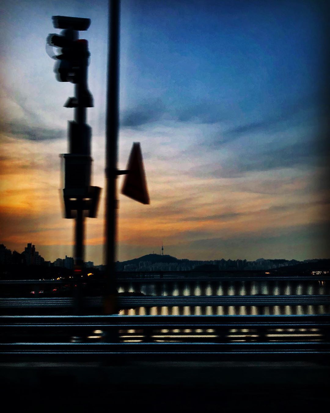 [Social Media] G-Dragon Instagram 2019-12-16 20:08:38 (KST) 서울특?C? #권지용 #지용 #GDragon - 9