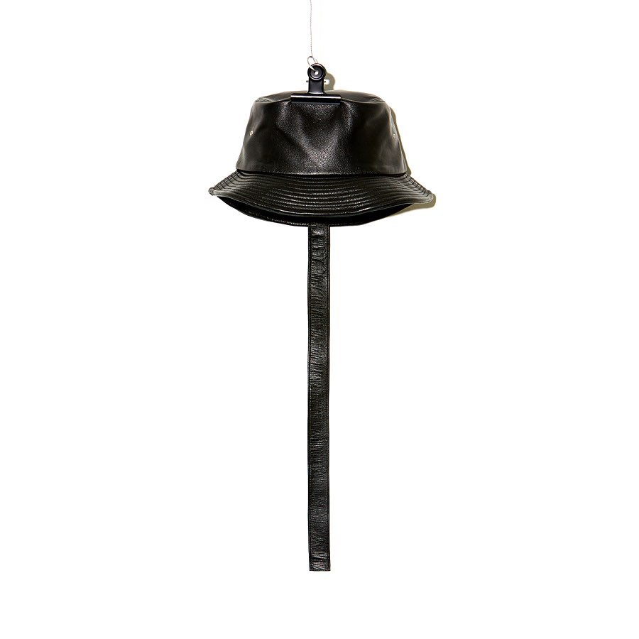 [Social Media] peaceminusonedotcom 2019-12-18 14:00:55 (KST) PMO®➖LEATHER BUCKET HAT #1 | #권지용 #PMO #GDragon