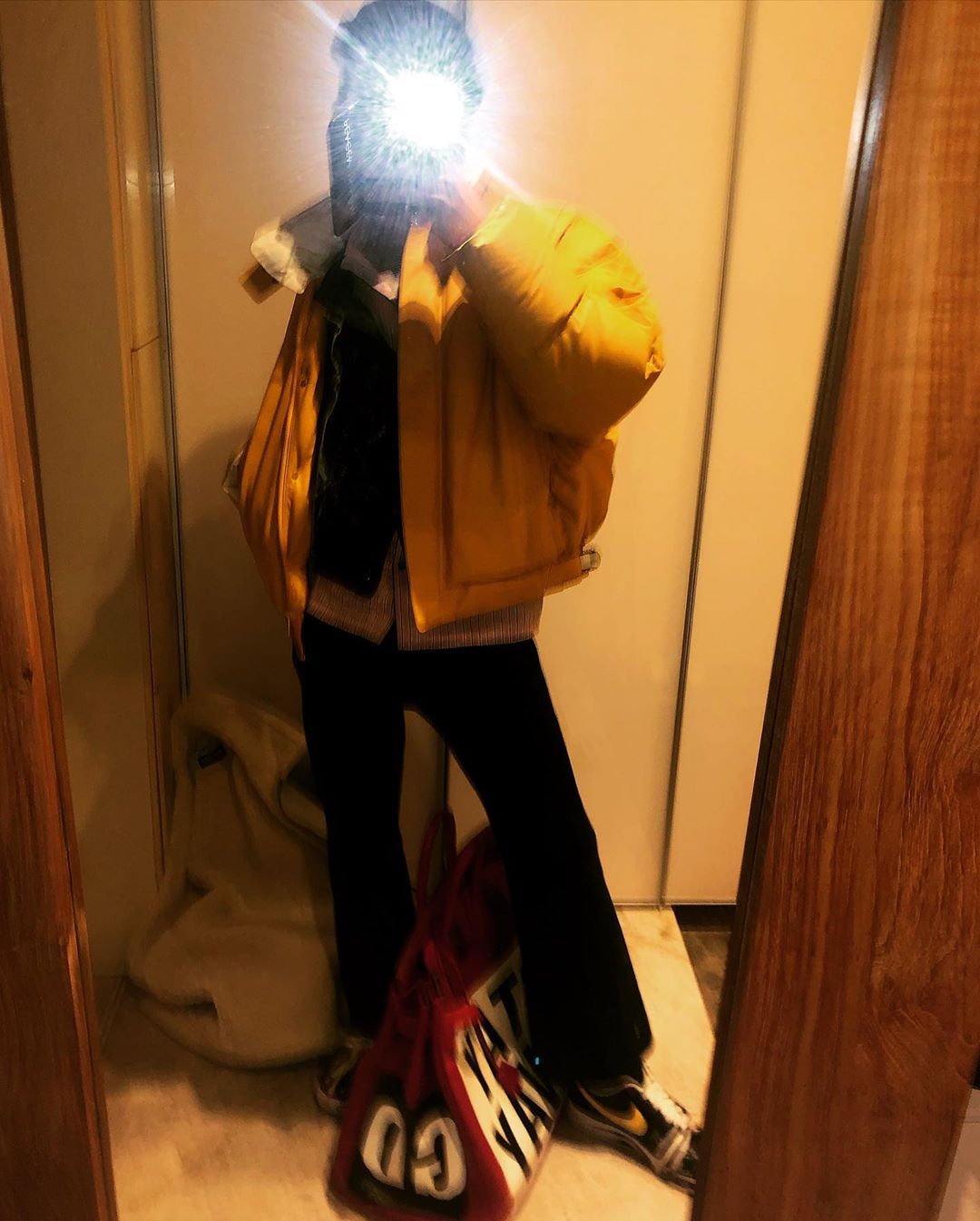 [Social Media] G-Dragon Instagram 2019-12-10 03:43:59 (KST) (no caption) #권지용 #지용 #GDragon - 3