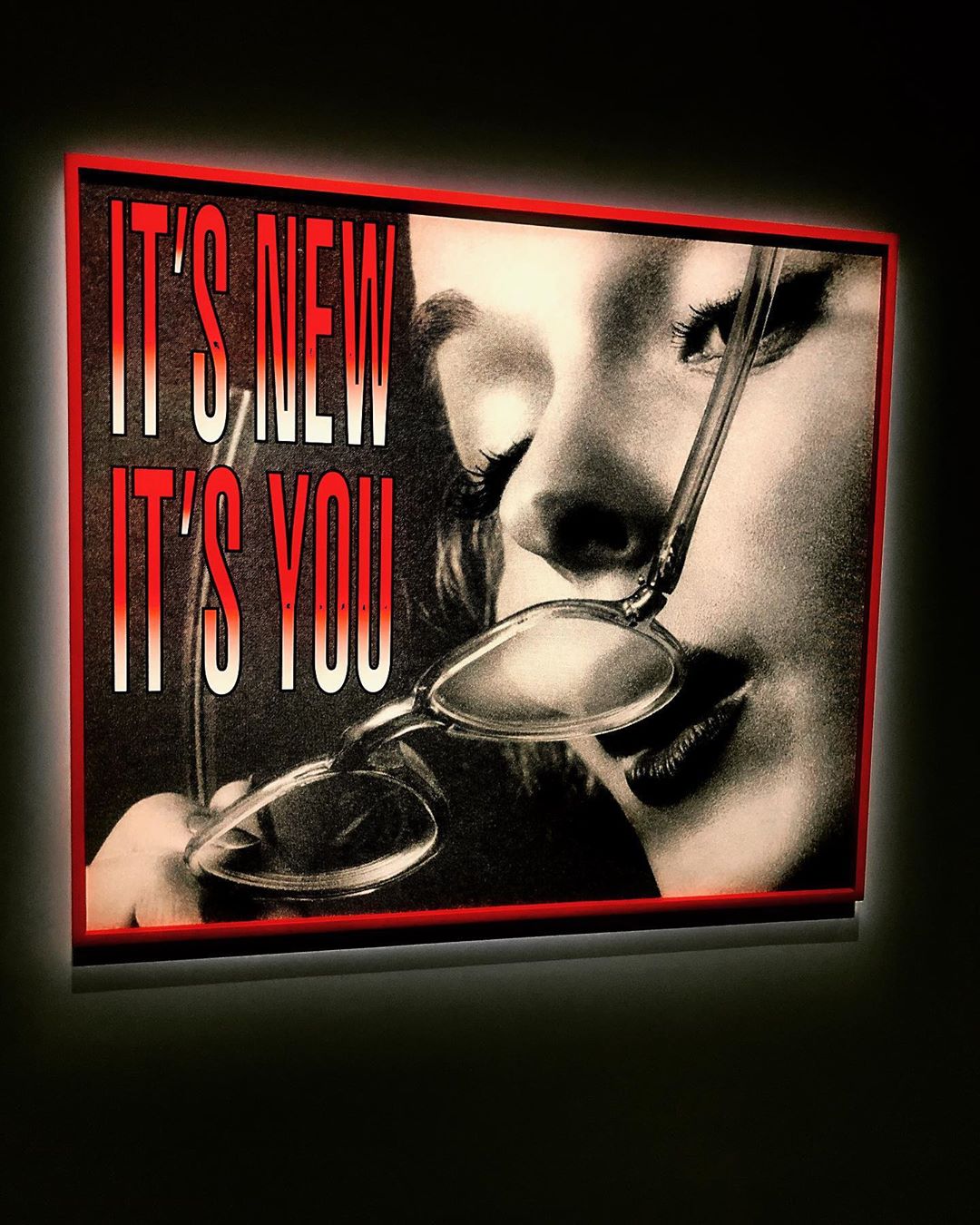 [Social Media] G-Dragon Instagram 2019-12-10 00:58:39 (KST) #BabaraKruger #권지용 #지용 #GDragon - 8