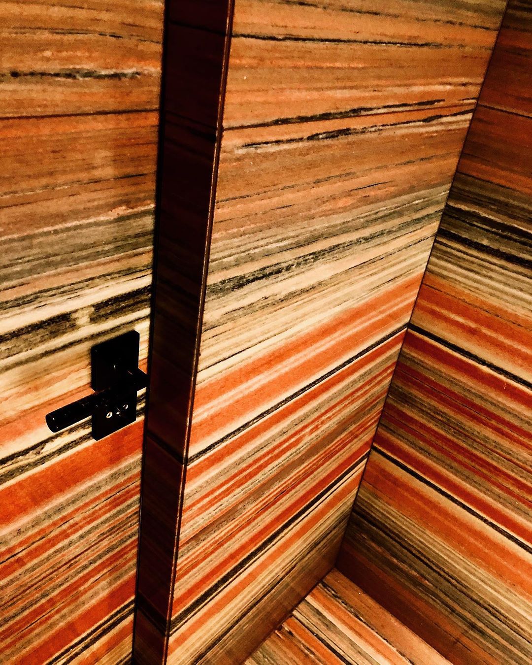 [Social Media] G-Dragon Instagram 2019-12-16 20:08:38 (KST) 서울특?C? #권지용 #지용 #GDragon