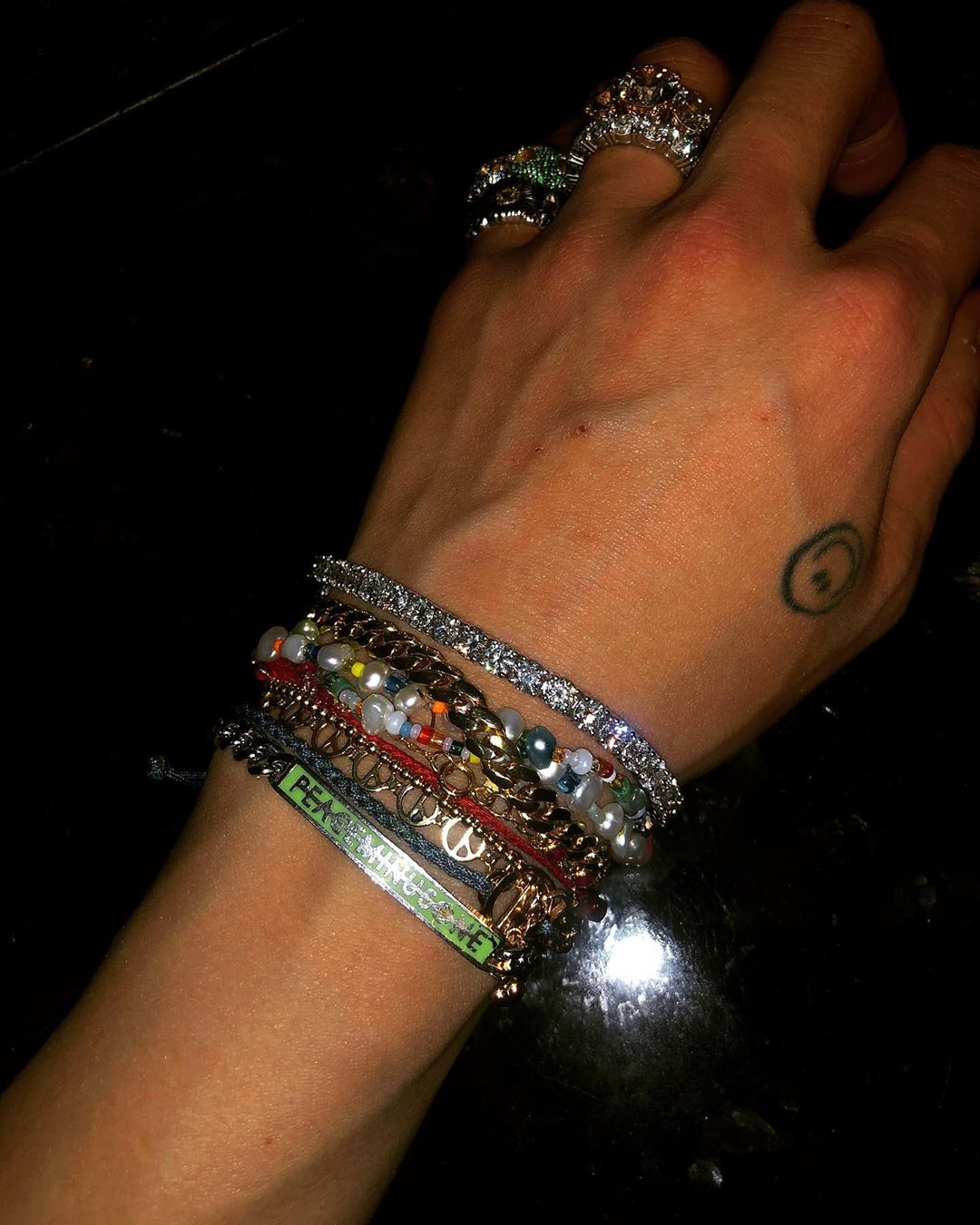 [Social Media] G-Dragon Instagram 2019-12-10 03:43:59 (KST) (no caption) #권지용 #지용 #GDragon - 2