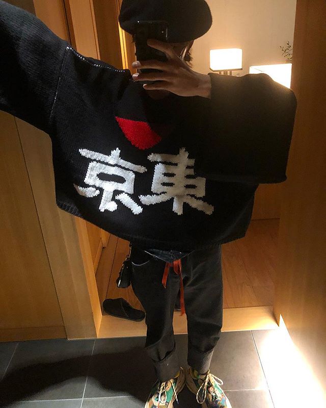 [Social Media] G-Dragon #권지용 Instagram image Dec 14, 2017 6:02am (KST) 有難うごじゃいました！ #VIPJAPAN IN #TOKYO❣️❣️I don’t know about…when, where, what