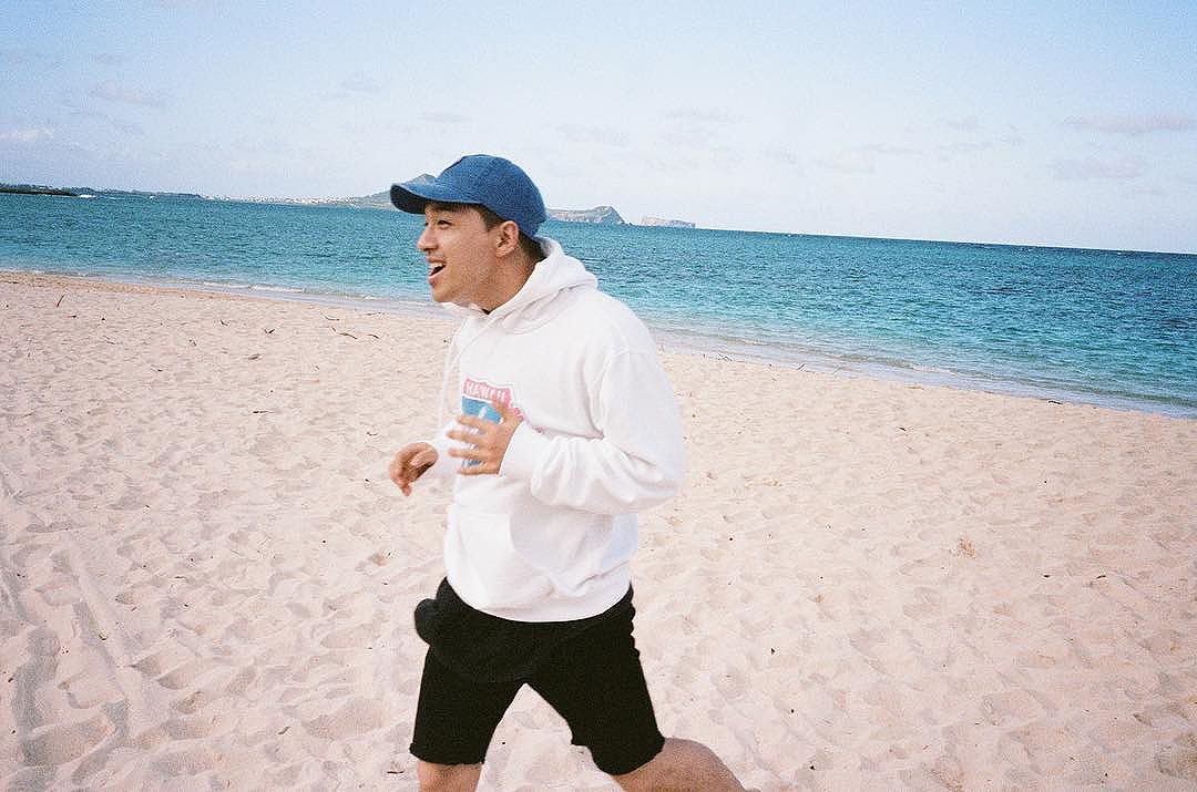 [Social Media] Taeyang #태양 Instagram image Feb 15, 2018 4:56pm (KST) Hope your New Year will be like…