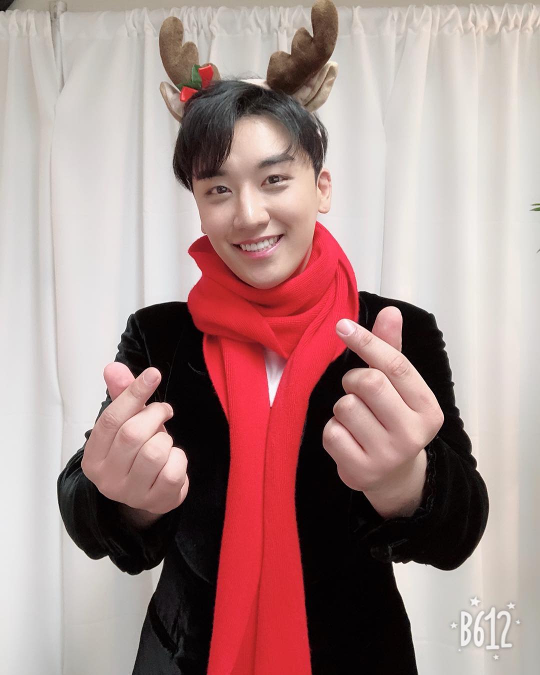 [Social Media] Seungri Instagram 2018-12-22 17:46:28 (KST) 메리크리스마스 #승돌프 メリークリスマス??