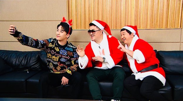 [Social Media] Seungri Instagram 2018-12-25 16:39:05 (KST) 오늘밤 6시 30분 #아이돌룸 #크리스마스특집 #JTBC 절대 놓치지마세요!