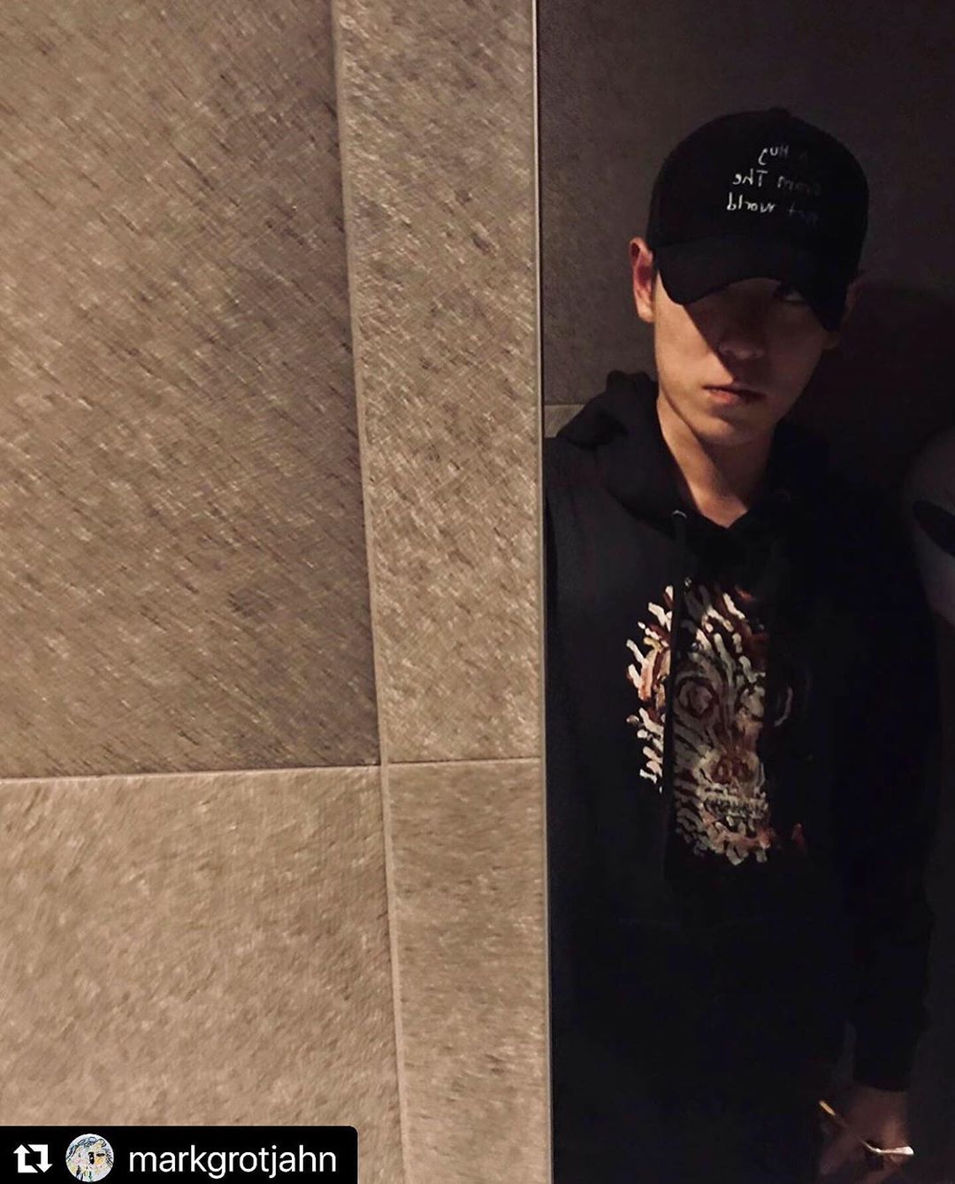 [Social Media] BIGBANG #최승현 T.O.P Instagram Update 2019-07-20 15:25:35 (KST)  #Repost 
#bignosebabymoose brother MG . ... - 4