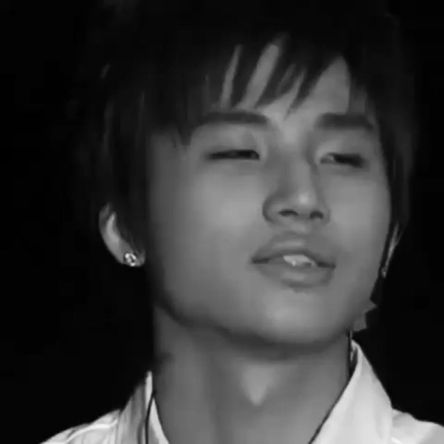 [Video] Taeyang Instagram Update November 29, 2015 at 01:45PM