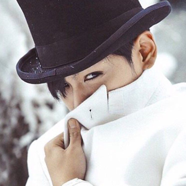 [Photo] TOP Instagram Update January 01, 2016 at 12:34AM