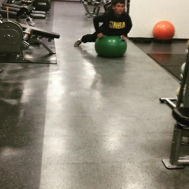 [Video] Taeyang Instagram Update December 07, 2015 at 10:08AM